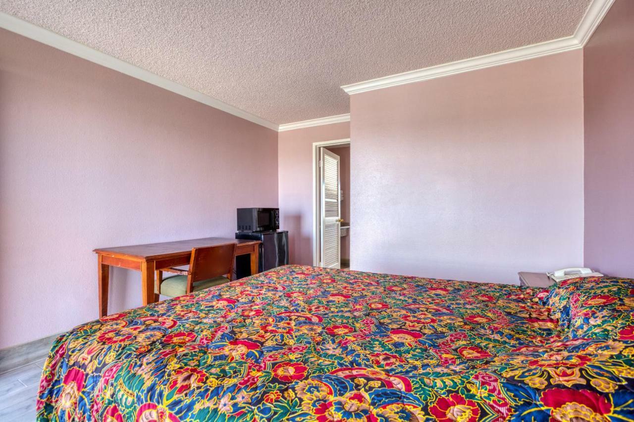 Hotel Corona Ca - Hwy 91 Exteriér fotografie
